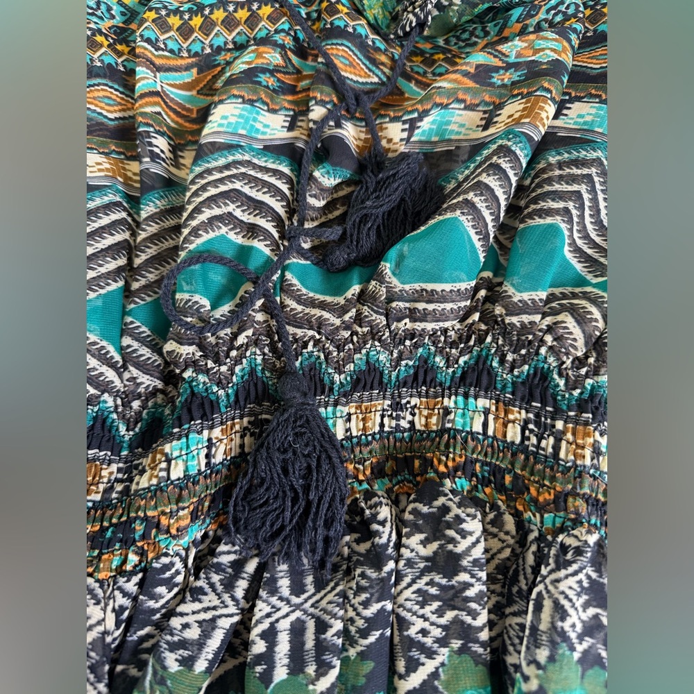 Green Patterned Long Sleeve Smocked Waist Dress - Picture 5 of 6